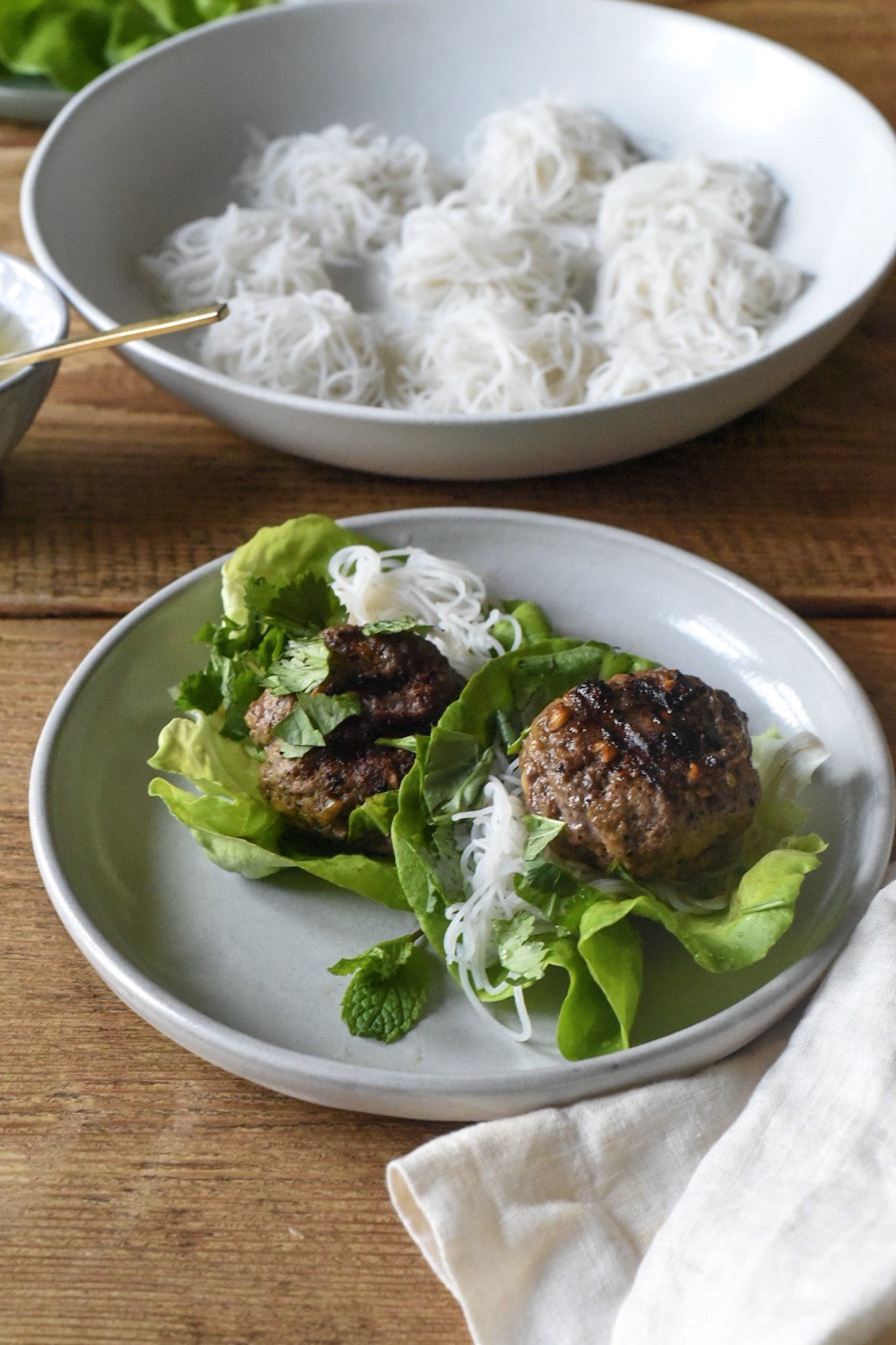 Curry-Scented Grilled Beef Lettuce Wraps