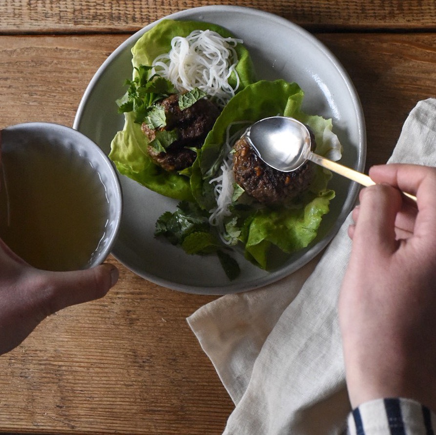 Curry-Scented Grilled Beef Lettuce Wraps