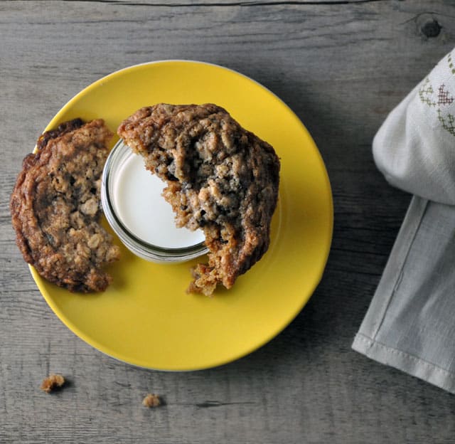 Double Oatmeal Raisin Cookies