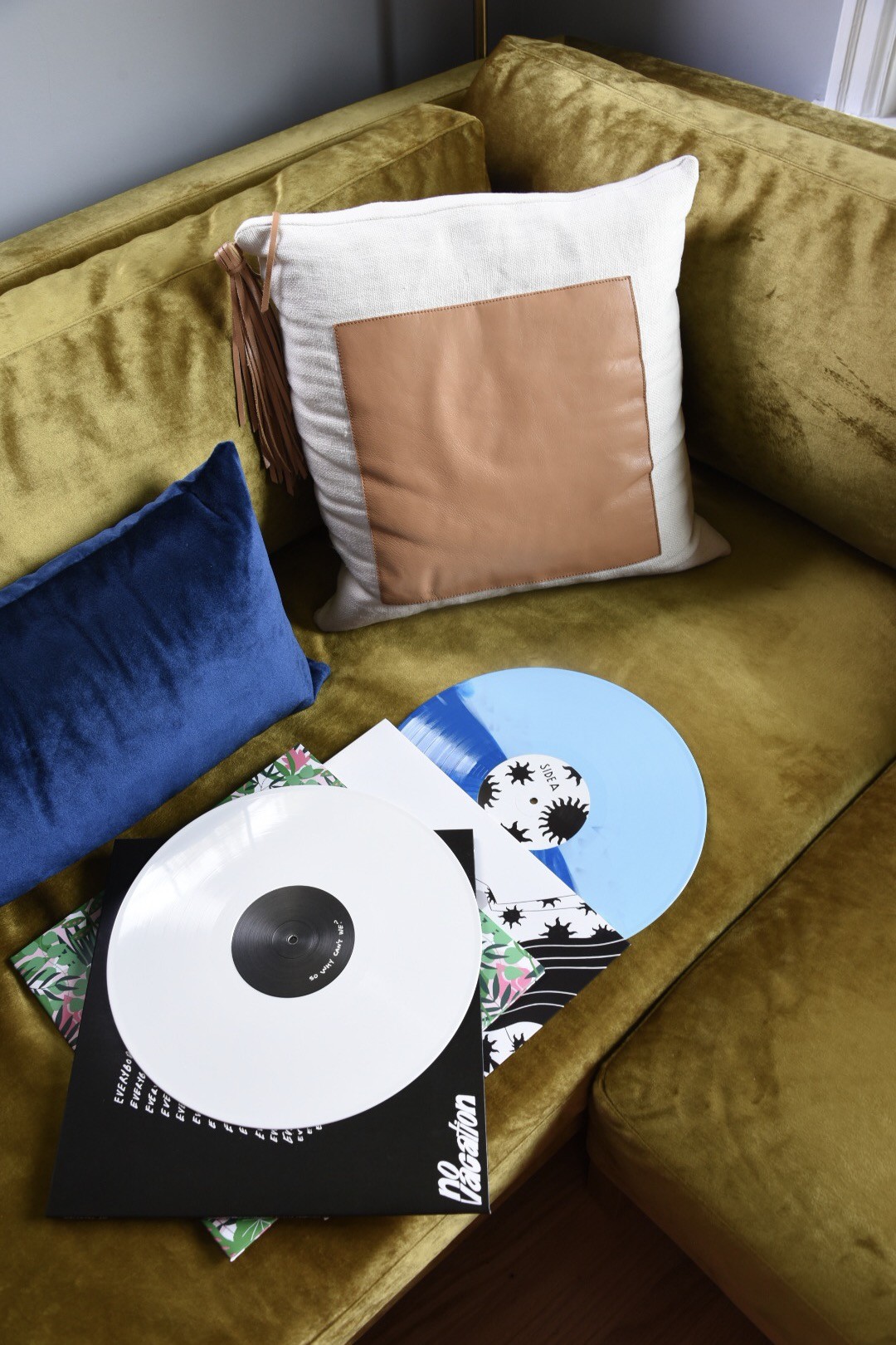 Interior Define sofa