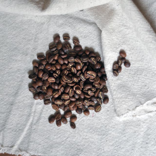 How To Make Coffee: Light Roast vs. Dark Roast