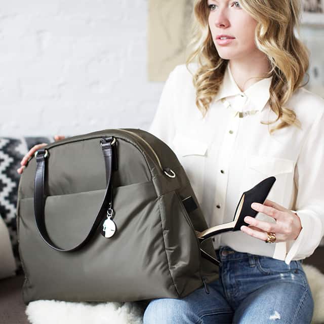 How to Be a Good House Guest + Lo & Sons Travel Bag Giveaway