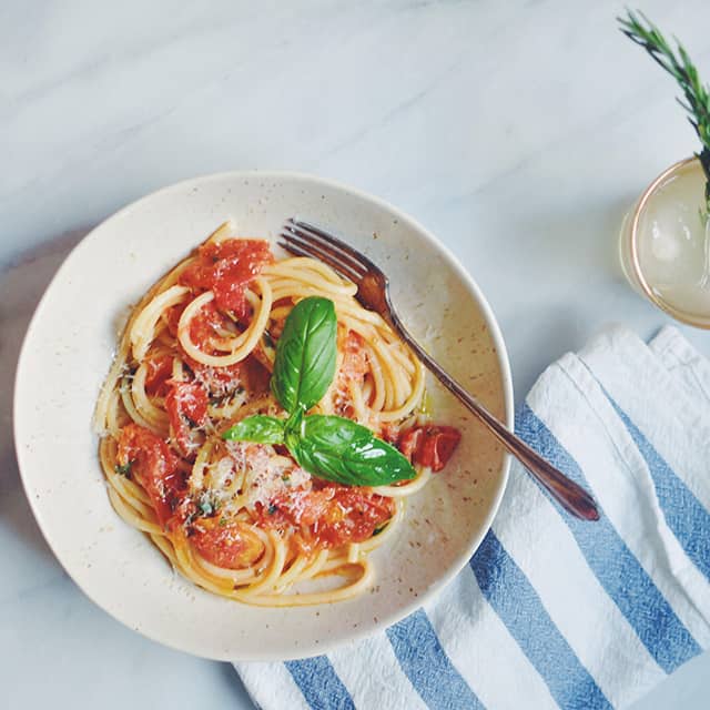 Summer Spaghetti with Fresh Tomatoes and Basil