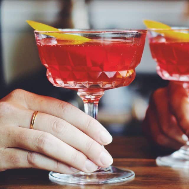 Home Bar: Seelbach Cocktail